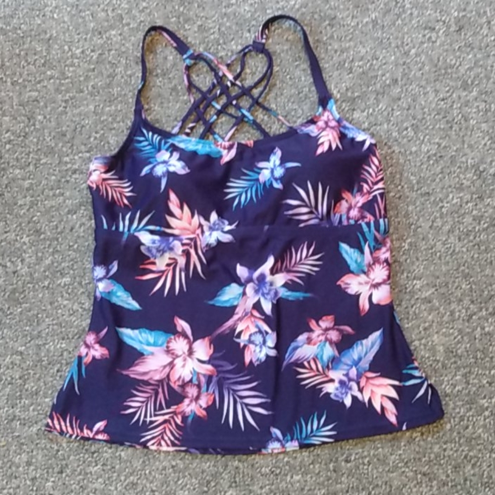 Island escape floral tankini